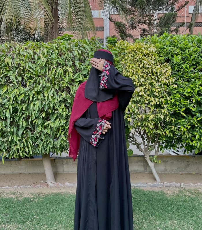 Blossomite Black Abaya