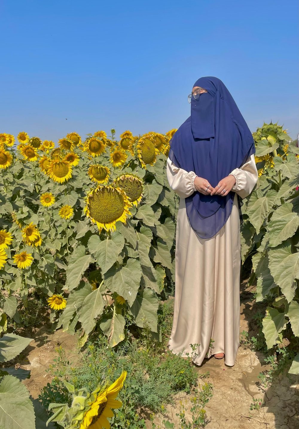 Muna Khimar Abaya