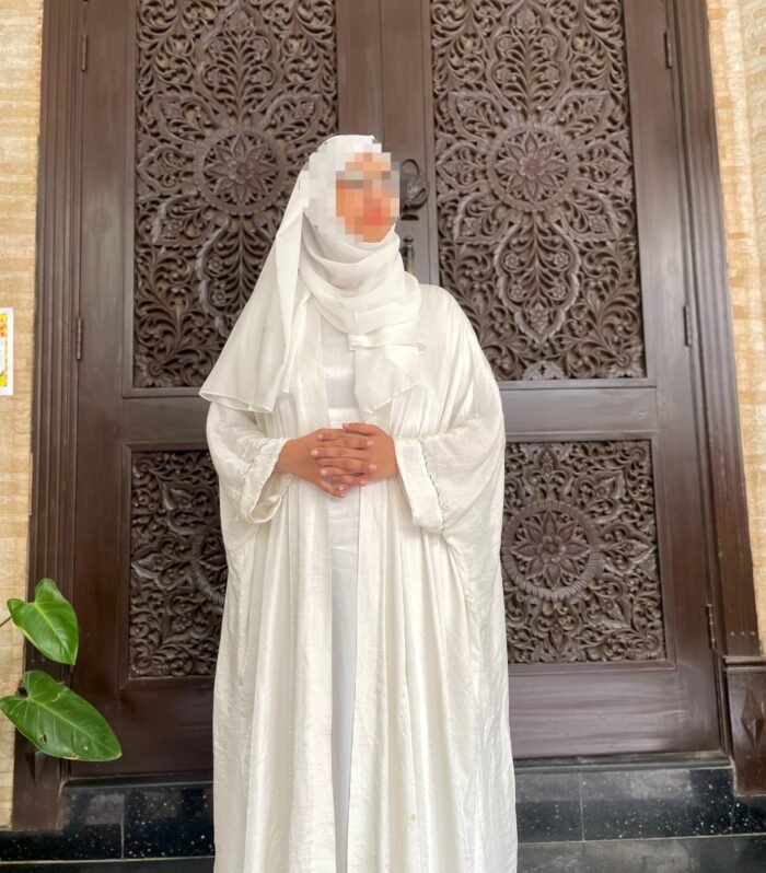 Luxurious White Abaya